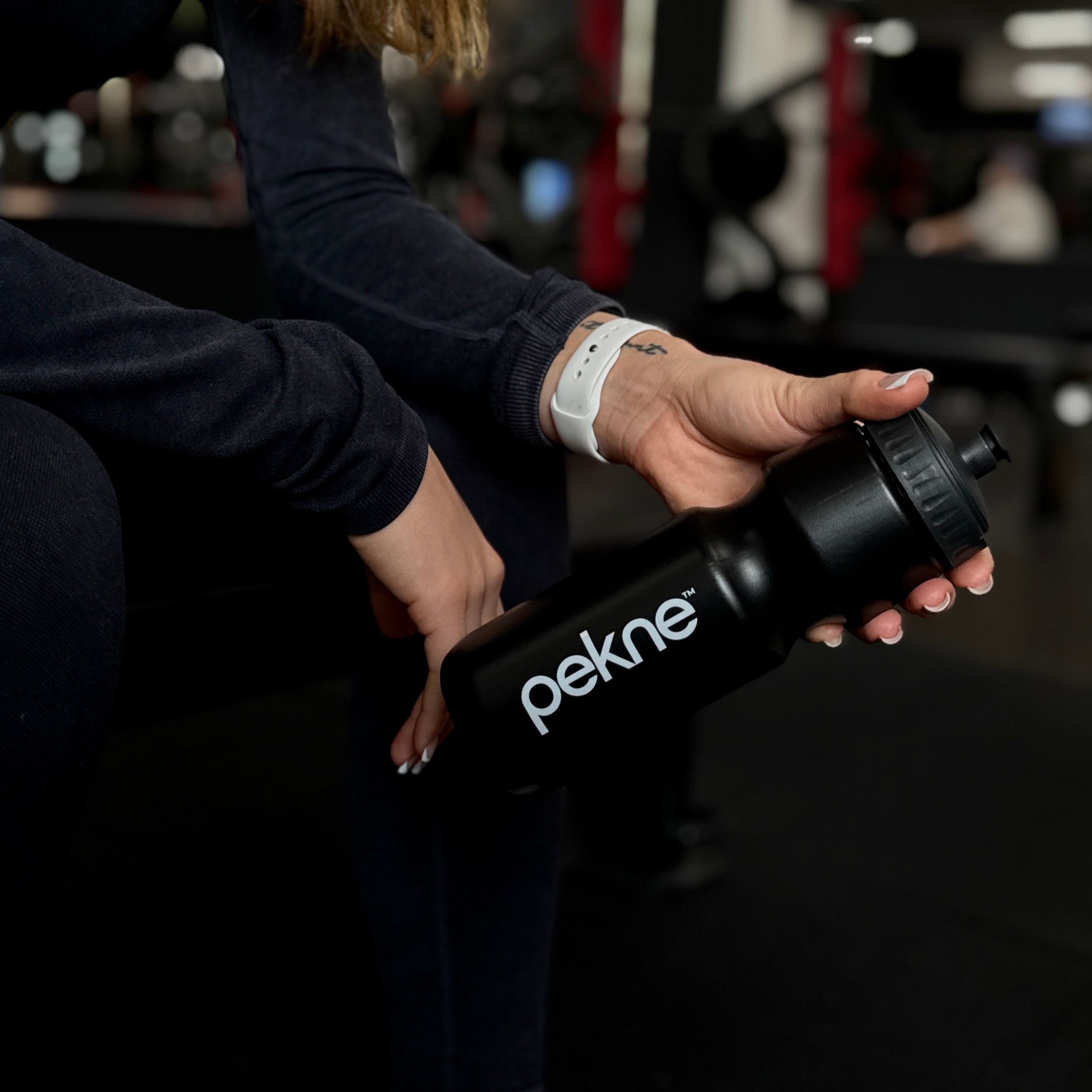 Pekne™ Bottle